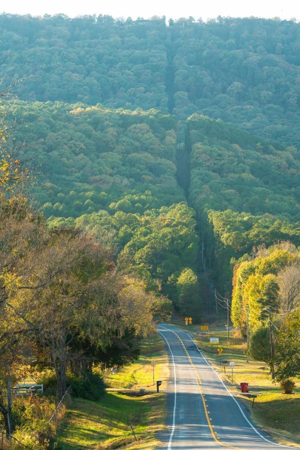 Nebo'S Foot, Hiking And Biking Escape With Game Shed Vila Dardanelle Exterior foto