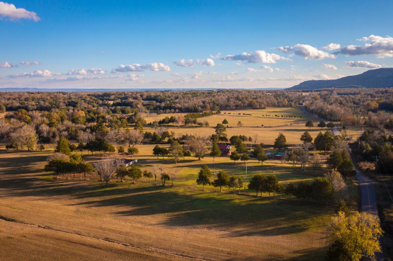 Nebo'S Foot, Hiking And Biking Escape With Game Shed Vila Dardanelle Exterior foto