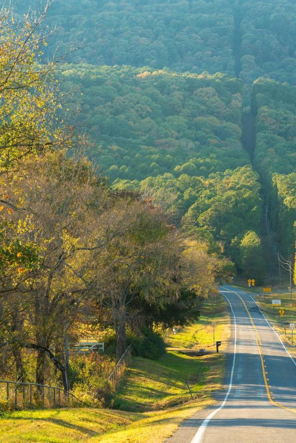 Nebo'S Foot, Hiking And Biking Escape With Game Shed Vila Dardanelle Exterior foto