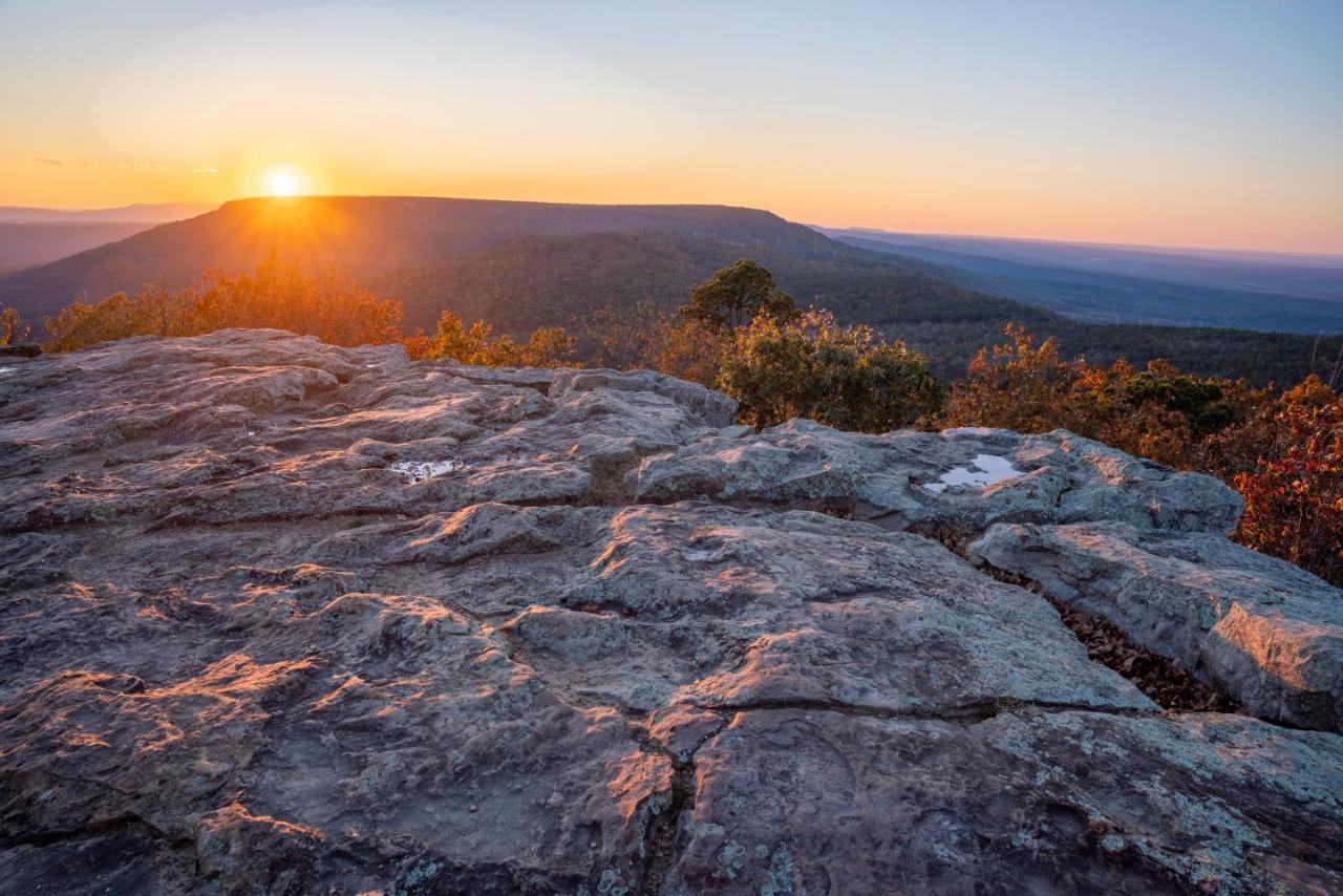 Nebo'S Foot, Hiking And Biking Escape With Game Shed Vila Dardanelle Exterior foto